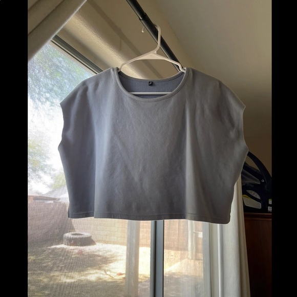 Ptula crop T shirt - Picture 2 of 4